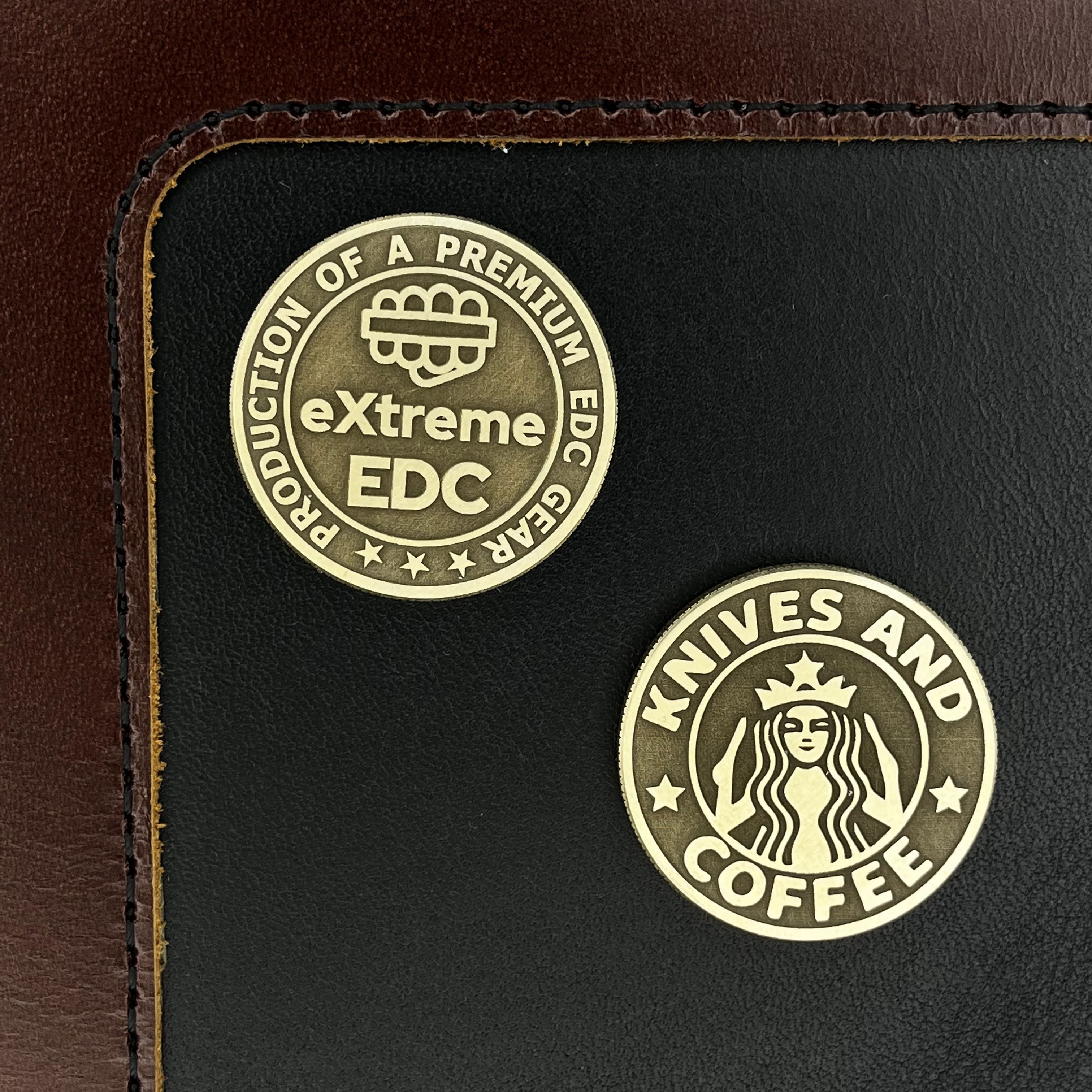Antistresová mince eXtreme EDC / Knives and Coffee